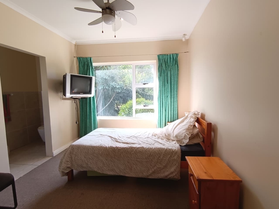 5 Bedroom Property for Sale in Lovemore Heights Estate Eastern Cape